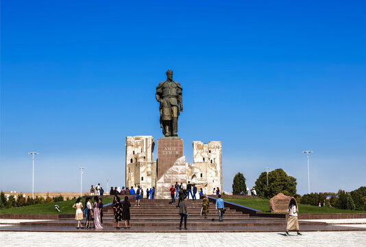Monument to Timur Amir (Tamerlan) military leader and statesman of the 14th century, in Shahrisabz. Uzbekistan