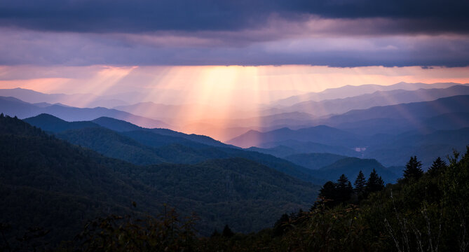 Sun Beams Light the Blue Ridge