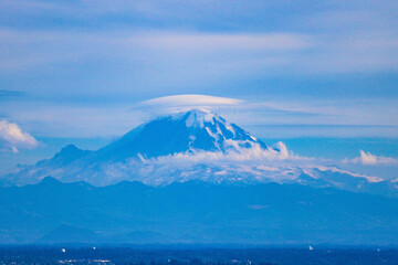 Fototapeta na wymiar Mount Rainier - Mount Rainier National Park, USA.