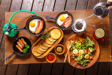 アウトドア料理　Outdoor lunch at the cottage