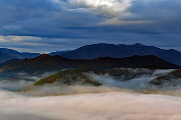 霧の都「亀岡霧のテラス」からの雲海絶景