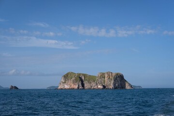 Fototapeta premium rock and sea