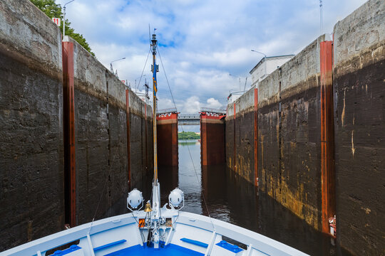 Cruise ship in the lock on Svir river
