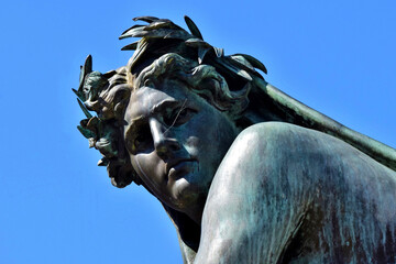 Statue "Sann" am Erzherzog Johann Brunnen am Grazer Hauptplatz (Gro&szlig;aufnahme)