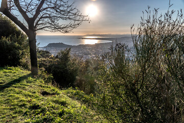 soleil couchant au dessus de Nice et de la baie des anges
