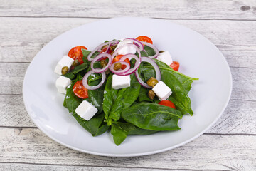 Salad with feta and spinach