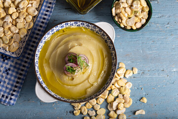 Taditional fava with olive oil. Mashed broad beans fava appetizer. - obrazy, fototapety, plakaty