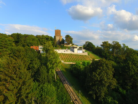 Der Turmberg in Karlsruhe. Mit Aussichtsplattform und Turmbergbahn