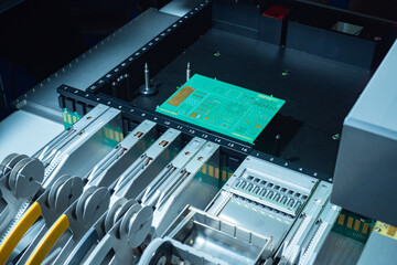 Automated production of printed circuit boards. Machine for automatic soldering of printed circuit boards. Assembly of printed circuit boards on the conveyor. Production of electronic components.