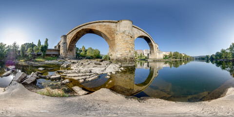 360 photo of the Roman bridge of Ourense photographed from the river