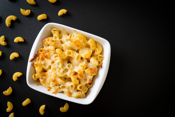 American mac and cheese, macaroni pasta in cheesy sauce