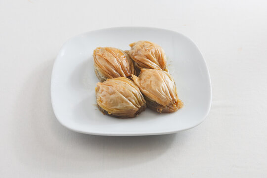 midye baklava