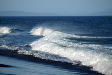 Kamchatka. Khalaktyrsky beach. Pacific beach, sea waves. Archive photo, 2008
