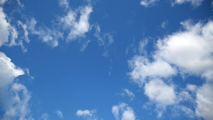 青空と雲 微速度撮影 Wall Mural Wallpaper Murals Image360