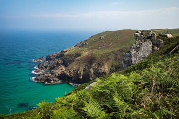 Fototapeta na wymiar Cornwalli, UK: Seaview along the Cornish coast path. Between St. Ives and Pendeen