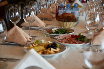 set table in the restaurant
