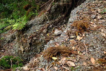 山の亀裂のイメージ素材