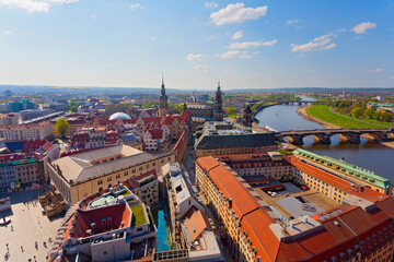 Fototapeta na wymiar Panoramablick auf die Stadt Dresden, Deutschland