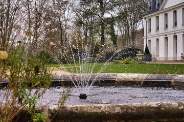 Château et fontaine