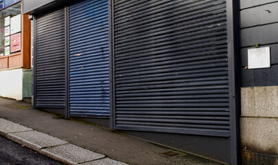 Obraz na płótnie Canvas Shops closed up od shut down during the second Covid19 lockdown across the United Kingdom