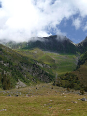 Fototapeta na wymiar Stubai high-altitude hiking trail in Tyrol, Austria
