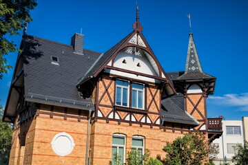 schkeuditz, deutschland - altes haus mit türmchen
