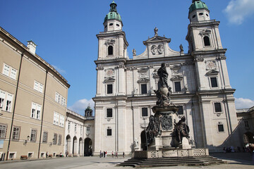 Fototapeta na wymiar Cathedral of Saints Rupert and Vergilius, Salzburg, Austria 