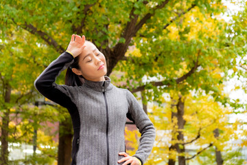 【東京】スポーツをして疲れた女性