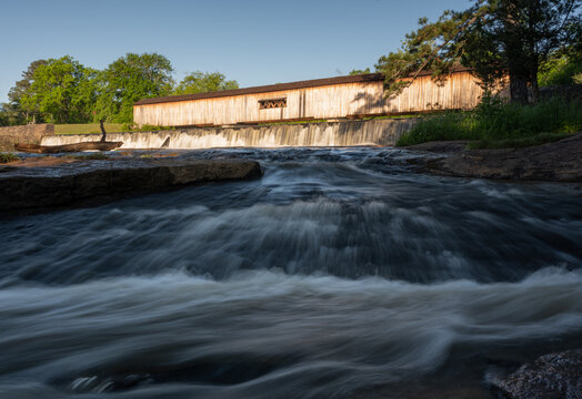 The Shoals at Watson Mill © kellyvandellen