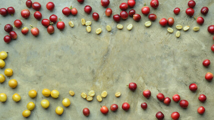 Fototapeta na wymiar close up of fresh coffee beans for background 