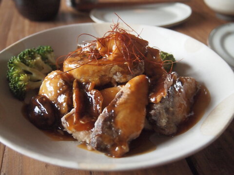Yellowtail dressed with Starchy Sauce, Japanese Food
