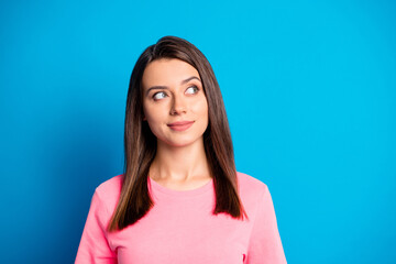 Obraz premium Close up photo of gorgeous person look empty space thinking have good mood isolated on blue color background