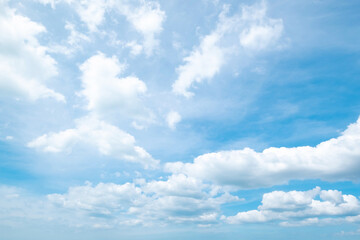 Naklejka premium Beautiful blue sky clouds for background.
