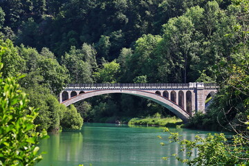 Fototapeta premium Die neue Illerbrücke zwischen Illerbeuren und Lautrach
