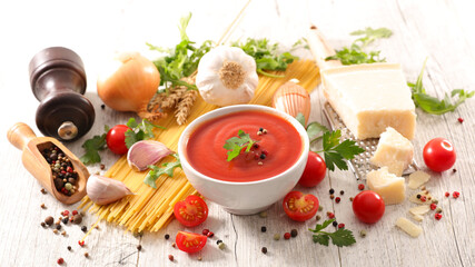 tomato sauce with cheese,  pasta and spices