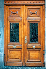 Fototapeta na wymiar Old wooden door in Buenos Aires