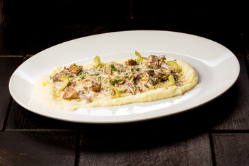 beef stroganoff with beef tenderloin and mashed potatoes