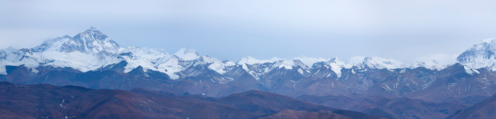 Fototapeta na wymiar Panoramic view of the Himalayan chain