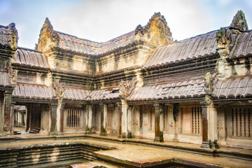 Naklejka premium Angkor Wat is the largest temple in the world (Cambodia, 2019). It is raining