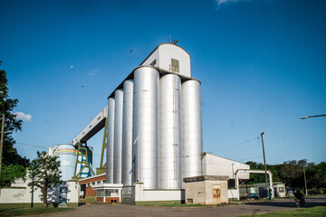 Silos plant for the storage and drying of cereal