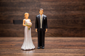 Bride and groom cake topper