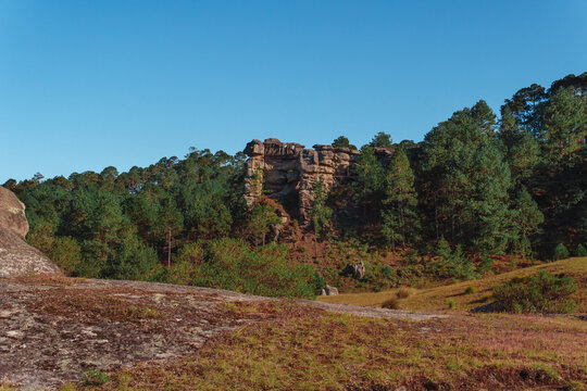Vista del Parque natural "piedras encimadas", Puebla M&eacute;xico, Una hermosa tarde caminando por la naturaleza con vistas hermosas de un pedaso de paraiso.