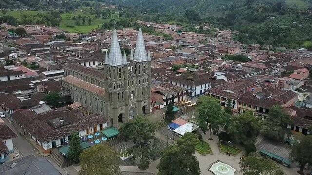 Iglesia y Parque de Jard&iacute;n, Antioquia