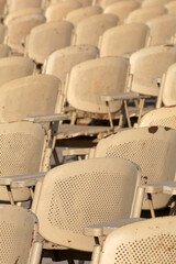 Open-Air-Stadion - Leere Stühle (Keine Veranstaltungen wegen Corona/Covid-19)