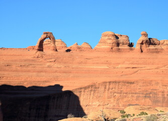 Fototapeta premium Delicate Arch from viewpoint, Arches National Park