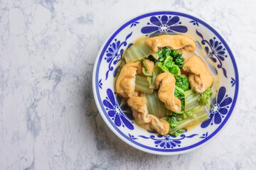 油揚げと白菜の煮物