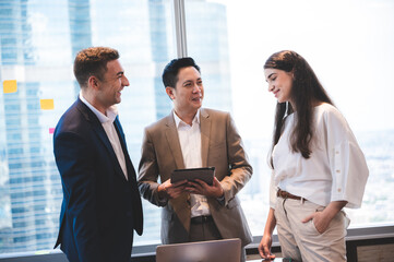 Group of Business People Diverse Brainstorm Meeting Concept, Working in the Office Concept, Happy Coworkers Working Together Discussing Project In Office