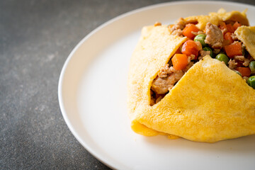 egg wrap or stuffed egg with minced pork and vegetable