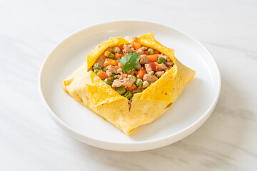 egg wrap or stuffed egg with minced pork and vegetable