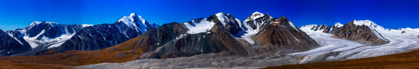 Fototapeta premium Altai Tavan Bogd National Park